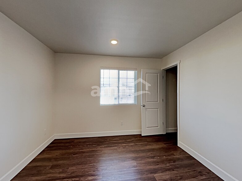 Building Photo - 4222 177th St E