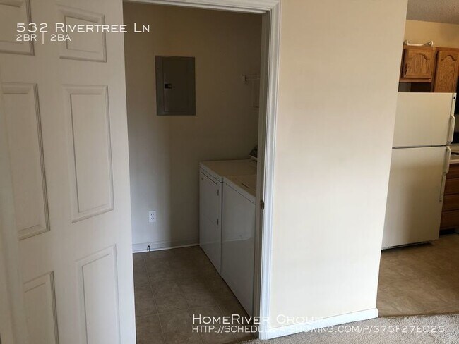 Building Photo - 532 Rivertree Ln
