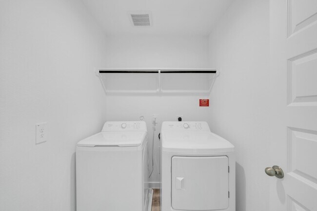 Building Photo - 10316 Penryn Frst Trl