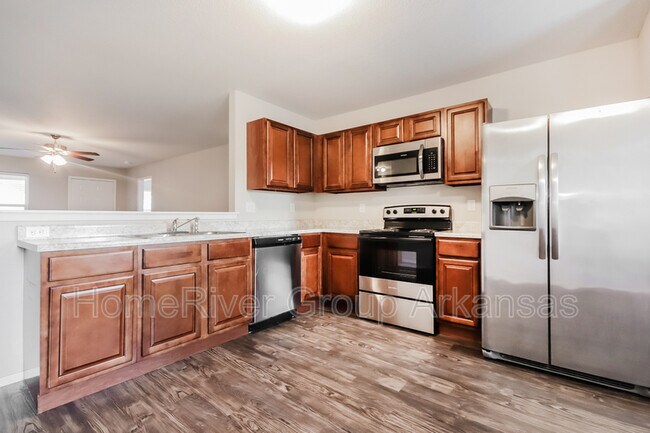 Building Photo - 3816 Rosebud Ln