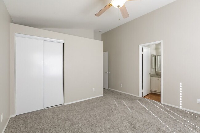 Building Photo - 8341 Pendragon Cir