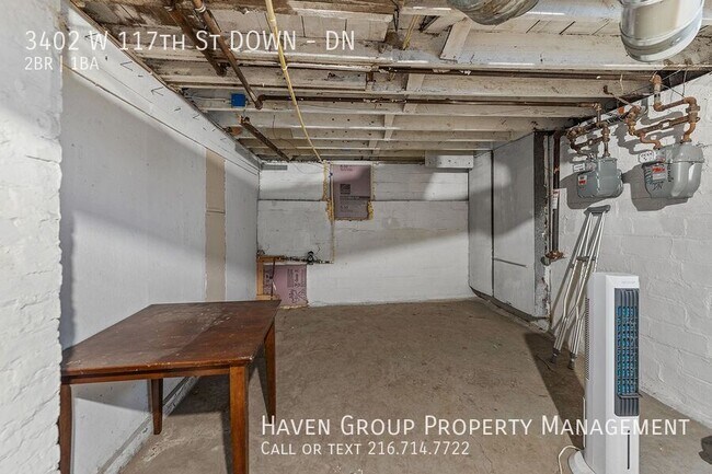 Building Photo - 3402 W 117th St