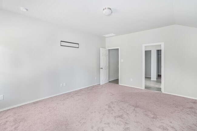 Building Photo - 9805 Cold Creek Dr