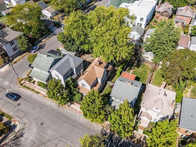 Building Photo - 116 Hanford St
