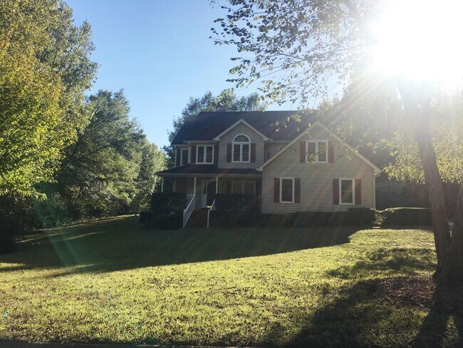 Building Photo - 121 Squires Creek Rd