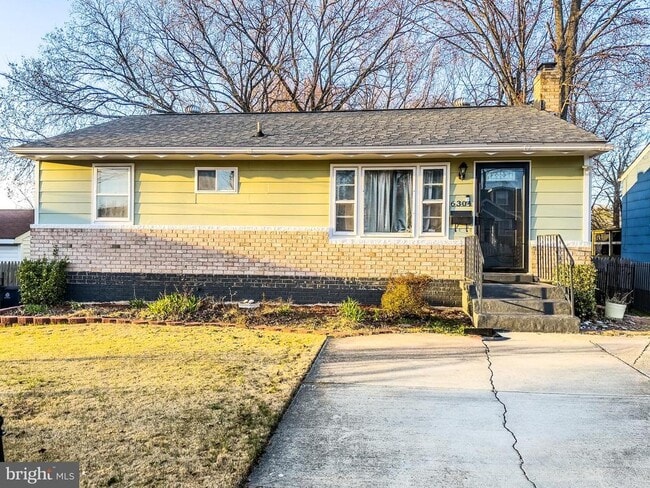 Building Photo - 6304 Somerset Rd