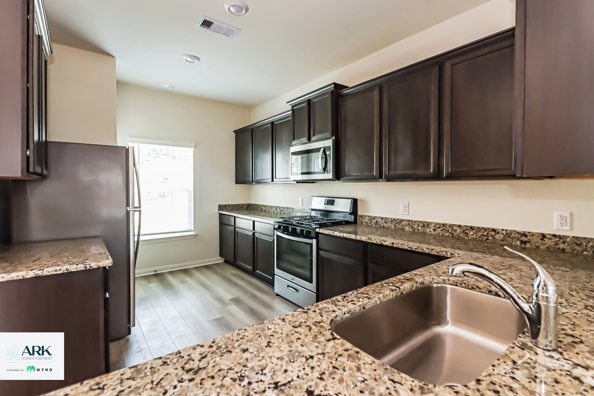 Building Photo - 26820 Steinbeck Dr