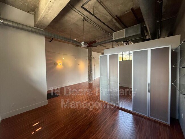 Building Photo - 3940 7th Ave