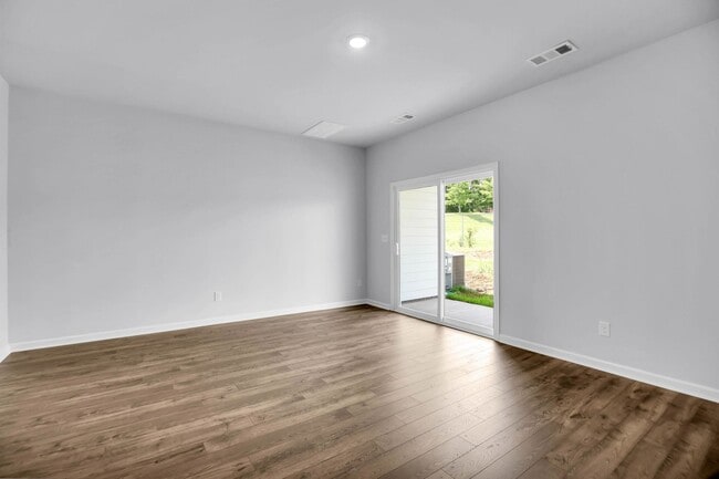 Building Photo - 719 Ashbrook Dr