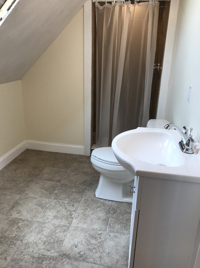 Building Photo - 14-16 Phillips Street