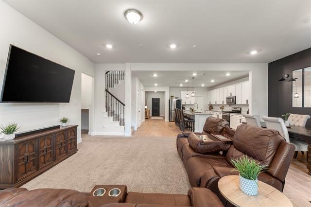 Building Photo - 1216 Johnson Dr