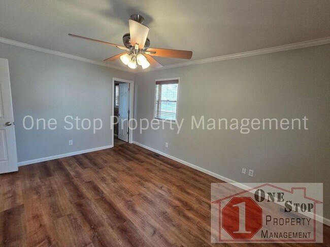 Building Photo - Gorgeous 3 Bedroom, 2.5 Bath in Kearney!