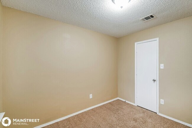 Building Photo - 5427 Whisper Glen Dr