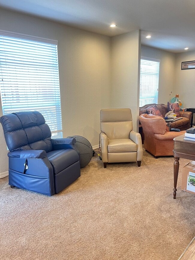Building Photo - Modern 2-Bed, 2-Bath ADU for Rent – in Ups...