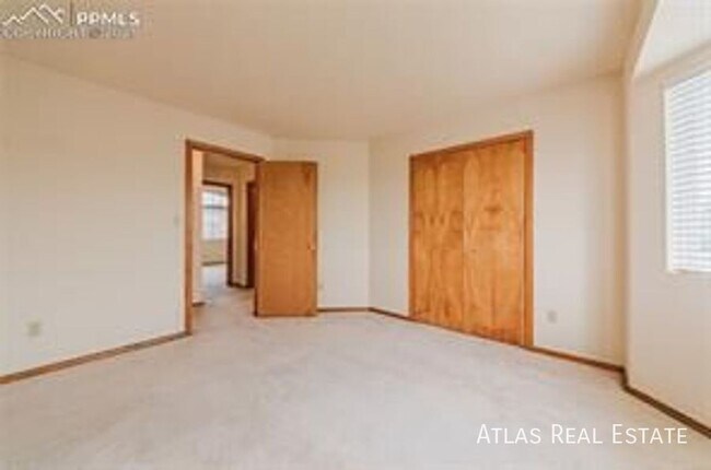 Building Photo - 8407 Wilmington Dr
