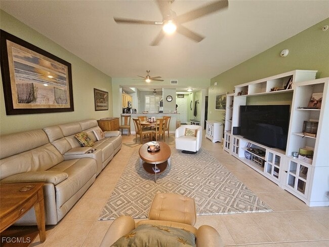Building Photo - 10720 Ravenna Way