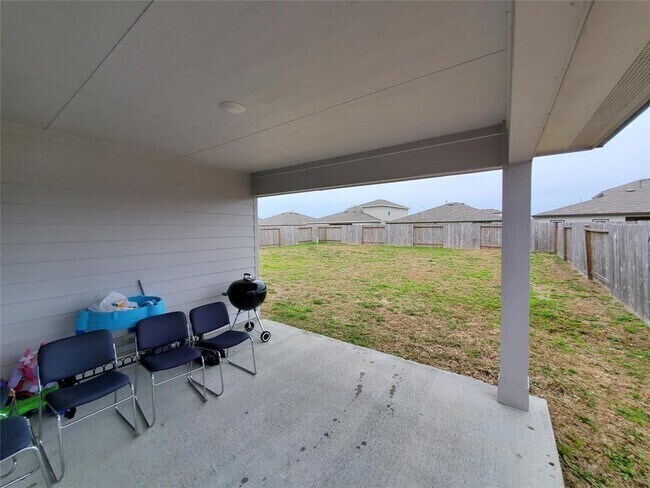 Building Photo - 6910 Dell Vista Drive