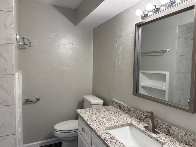 Building Photo - 503 Egret Ln