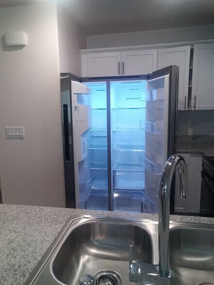 Building Photo - 2866 Coral Cascade Ct