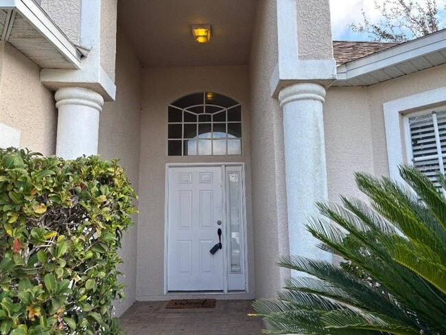 Building Photo - 1932 Grenville Ct