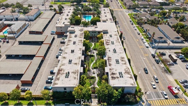 Building Photo - 400 N Acacia Ave