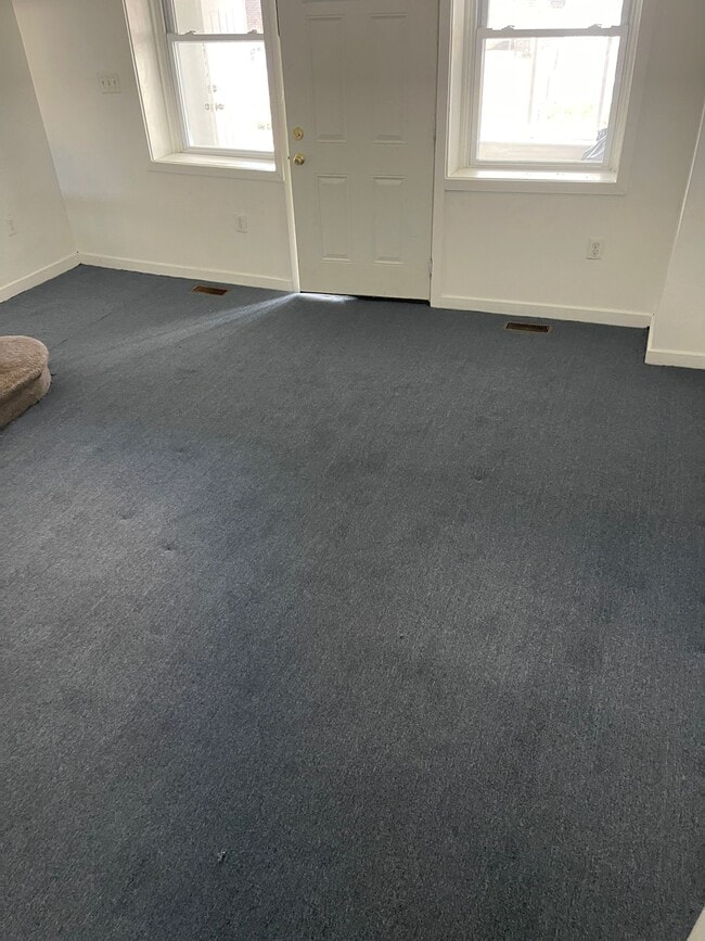 Building Photo - 5638 Litchfield St