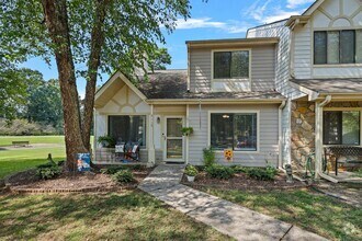 Building Photo - 3 bedroom townhome in Raintree Country Club