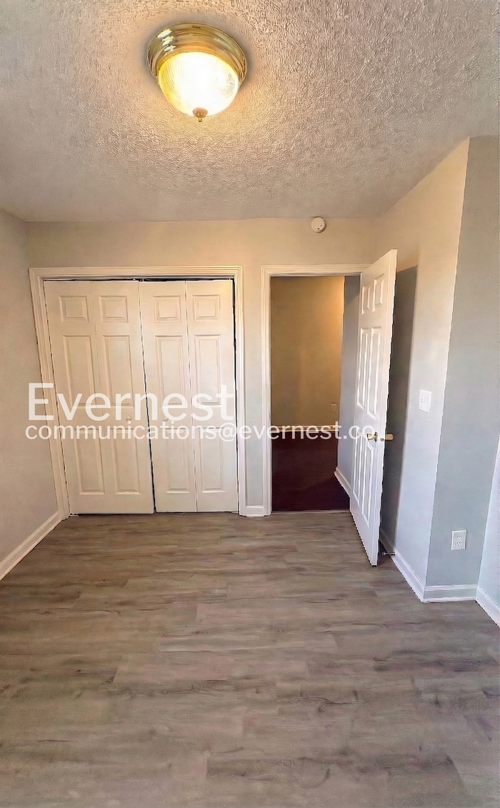 Building Photo - 2429 Brianna Dr