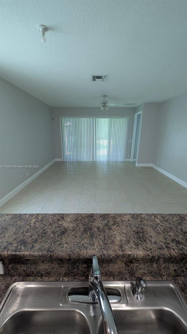 Building Photo - 325 Mulberry Grove Rd