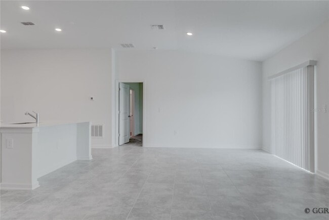 Building Photo - 4986 Worchester Dr