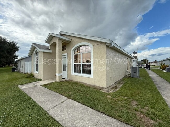 Primary Photo - 2362 Harbor Town Dr