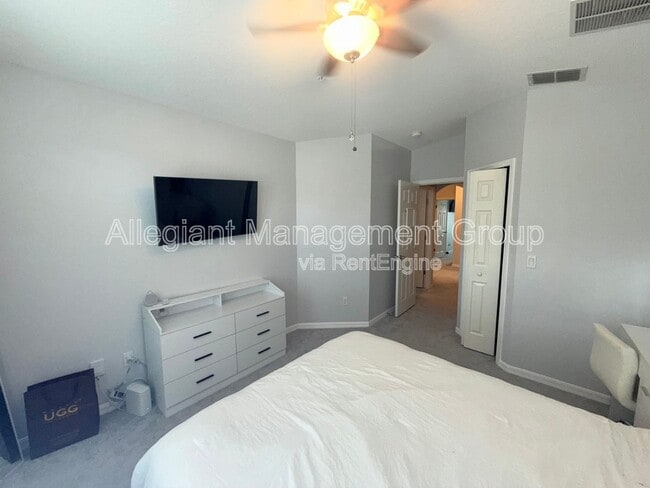 Building Photo - 1589 Plumeria Pl