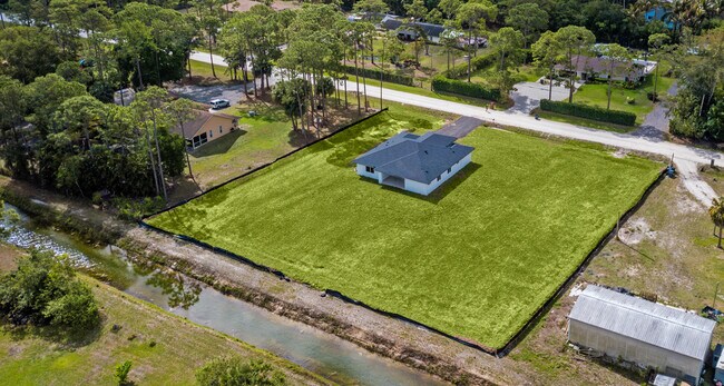 Building Photo - 13177 47th Ct N