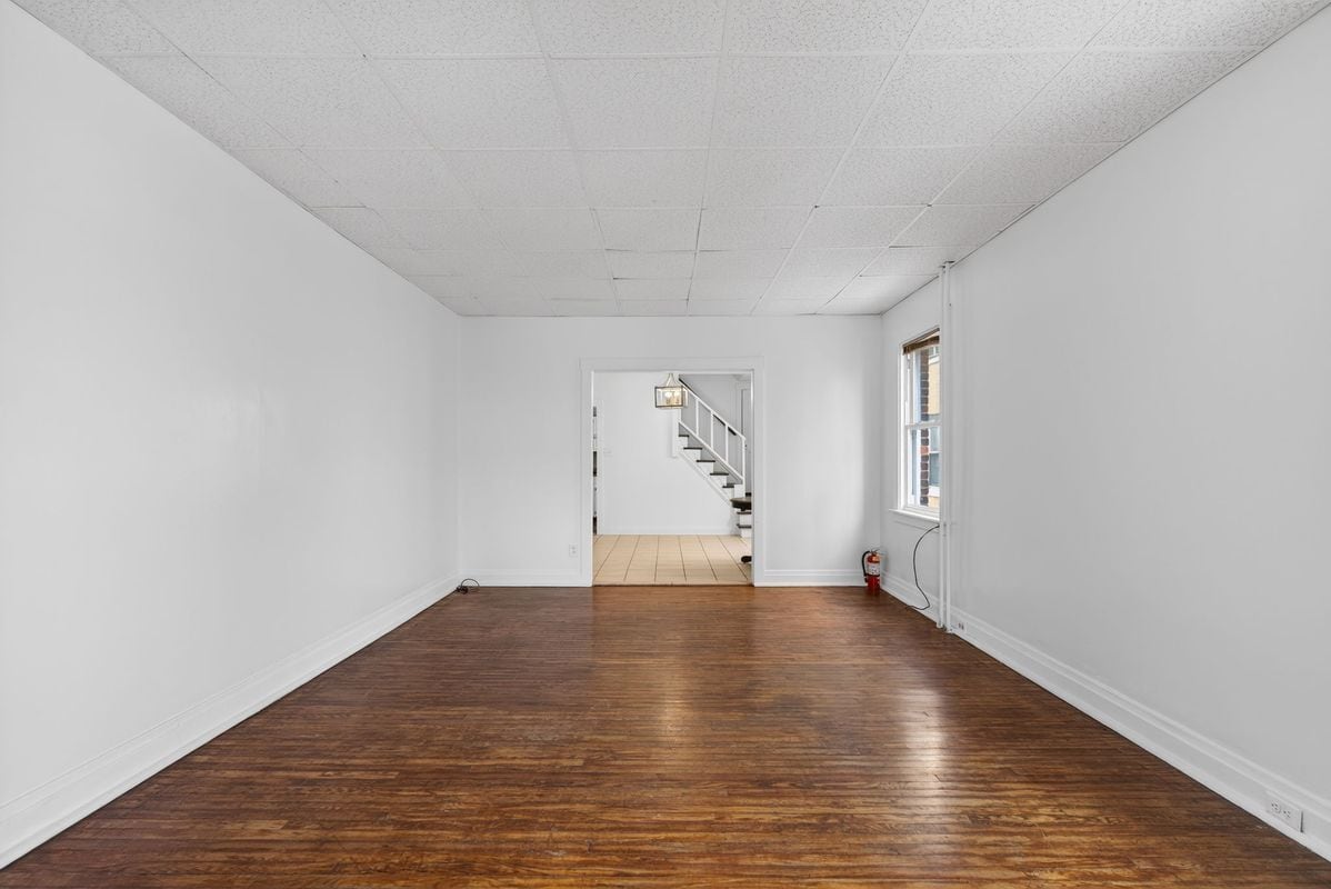 Building Photo - 406 S 18th St