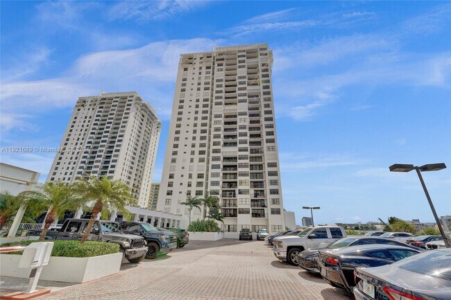Building Photo - 2401 S Ocean Dr