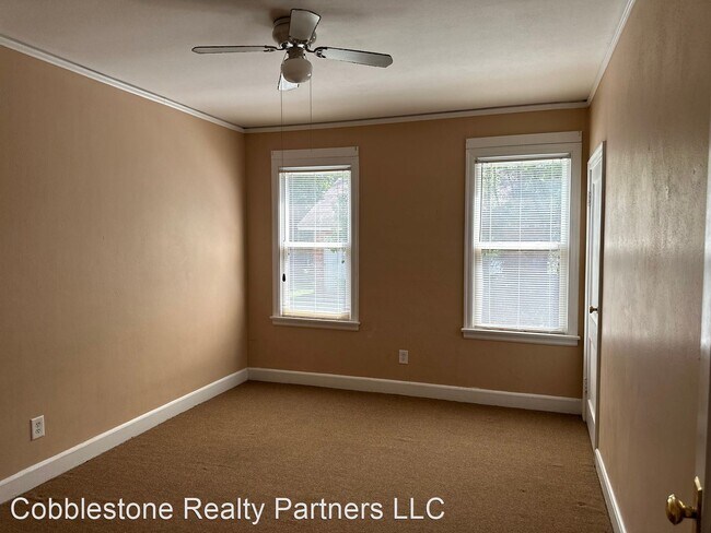 Building Photo - 2 br, 1 bath House - 62 W Bennett Street