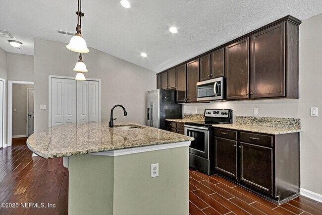 Building Photo - 157 Terracina Dr