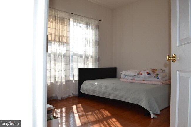 Building Photo - 44339 Apache Cir