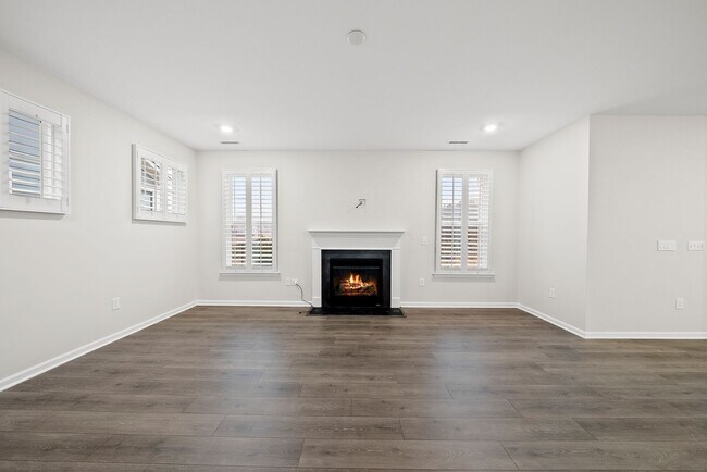 Building Photo - 2116 Curry Mdw Wy