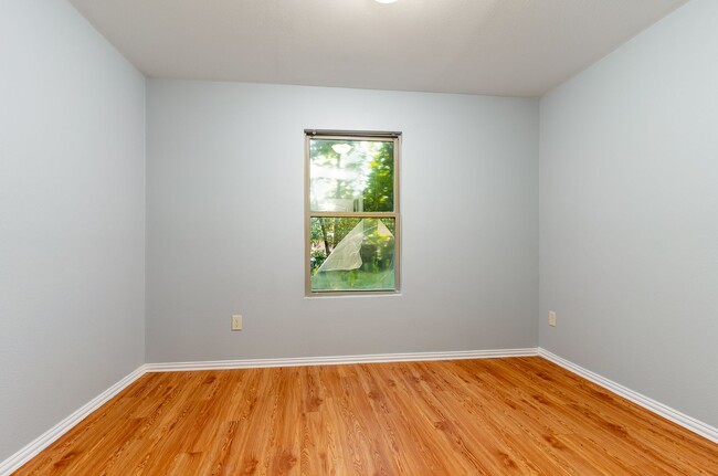 Building Photo - Beautiful affordable 4BD/2BA home!