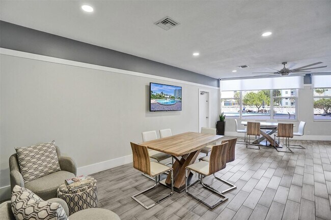 Primary Photo - 301 N Ocean Blvd