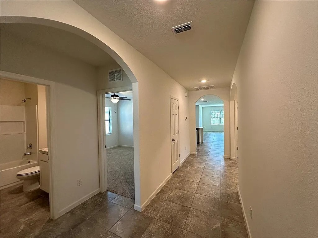 Building Photo - 4131 Keeson Cir
