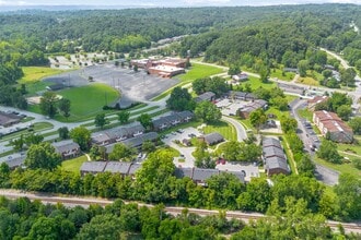 Building Photo - Country Place