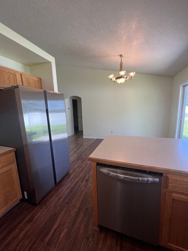 Building Photo - 3 Bed 2 Bath House in Nampa!