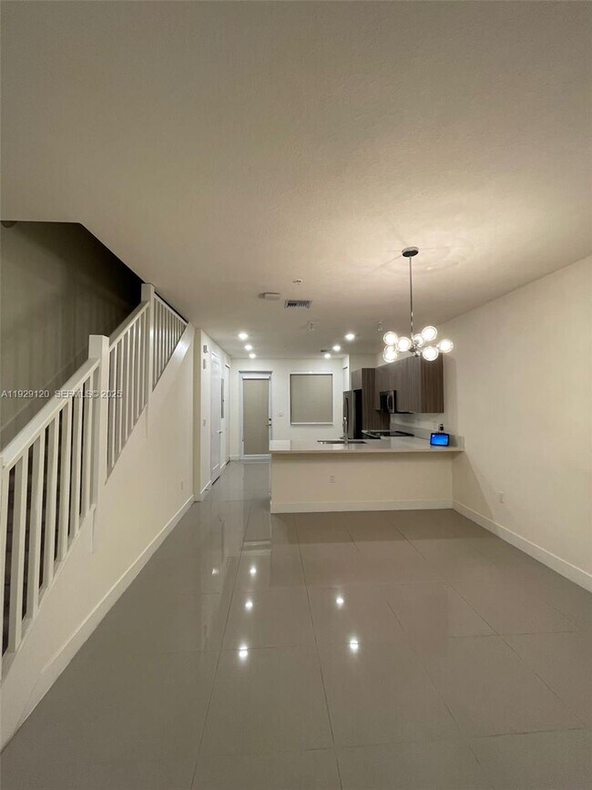 Building Photo - 6416 NW 102nd Ct