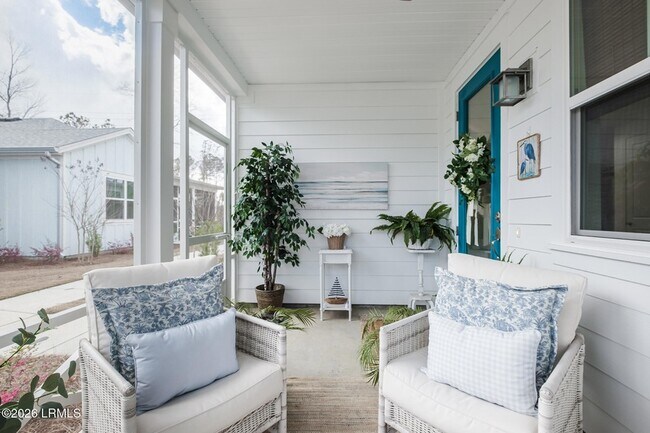 Building Photo - 171 Tropics Ave