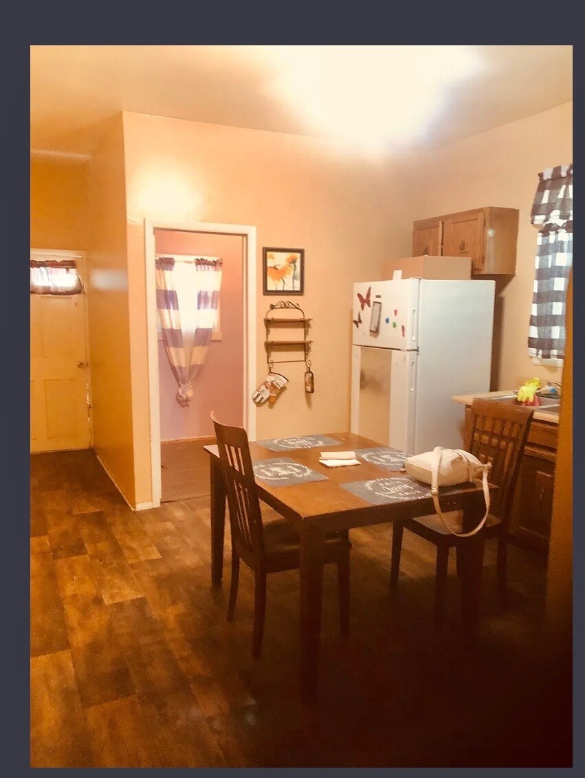 Building Photo - 106 Lancaster St