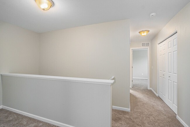 Building Photo - Newer 4 Bedroom for Lease