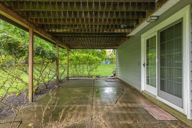 Building Photo - 12 Gerken Dr