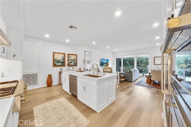 Building Photo - 4202 Rivington